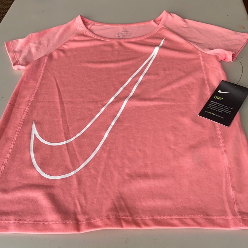 Kids Nike T-shirt